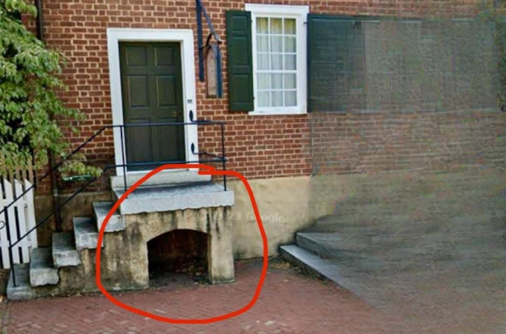 If You’ve Ever Seen One of These Under a Stoops, Here’s What It Means