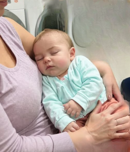 I Fell Asleep at the Laundromat with My Baby — What I Found When I Woke Up Changed Everything