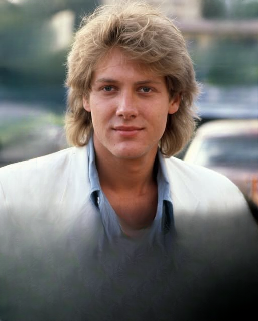 From Small Beginnings to Lasting Fame: The 1980s Star Who Chose Privacy Over Spotlight