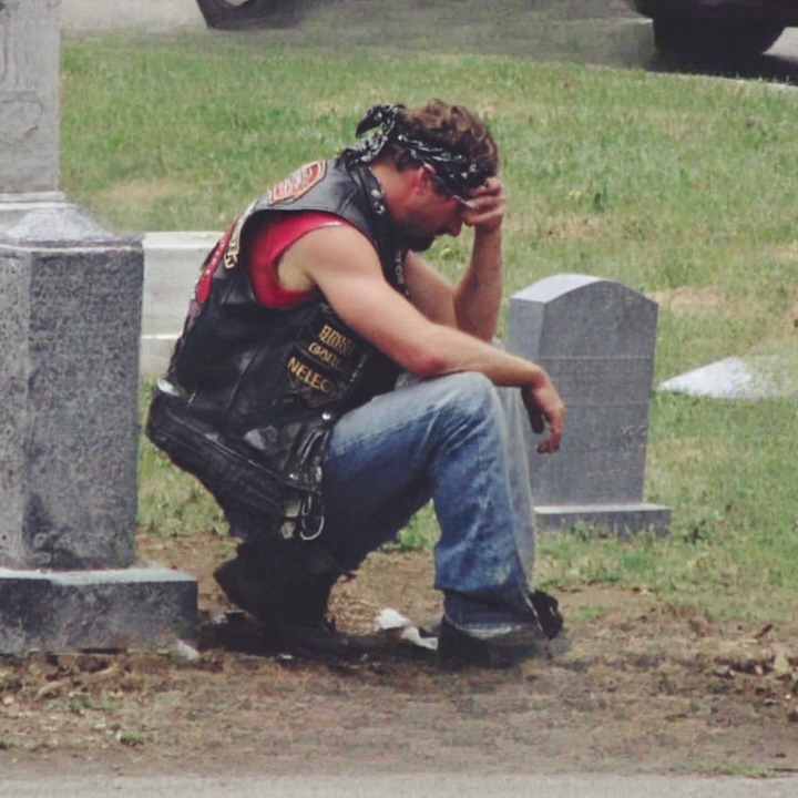 A Biker Visited My Wife’s Grave Every Week — The Truth About Who He Was Changed Everything