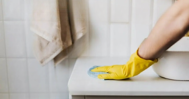 What House Cleaners Don’t Clean: Key Areas and Items Often Excluded from Professional Services