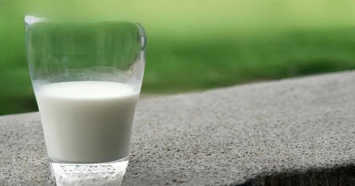 Why Costco’s Milk Jugs Might Make You Think Twice Before Buying Their Dairy