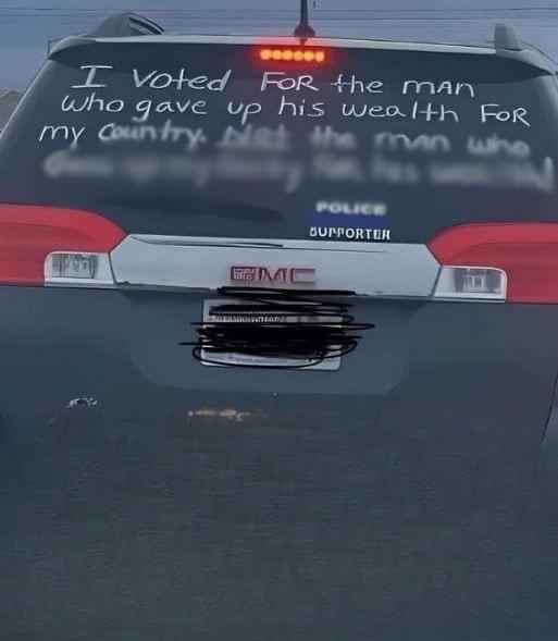 A Heartbreaking Message on a Car Window That Made Everyone Stop and Think