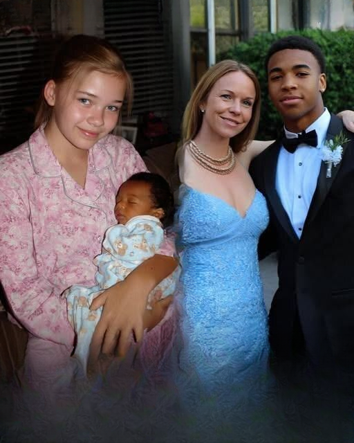 He Took His Mom to Prom After She Sacrificed Hers — What Happened Next Moved Everyone to Tears