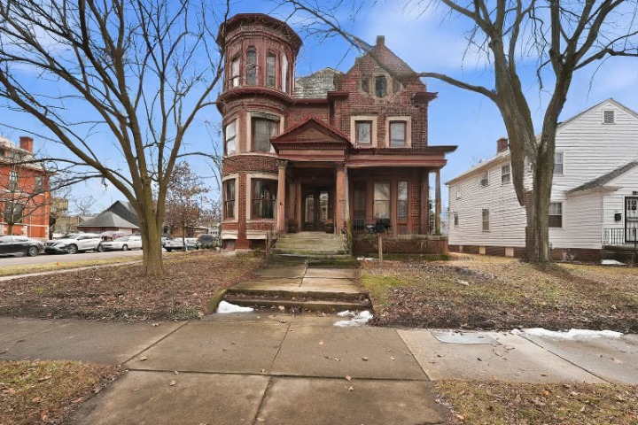 Historic Brick Home for Sale in Fort Wayne, Indiana: Multi-Unit Potential at 301 W Creighton Ave
