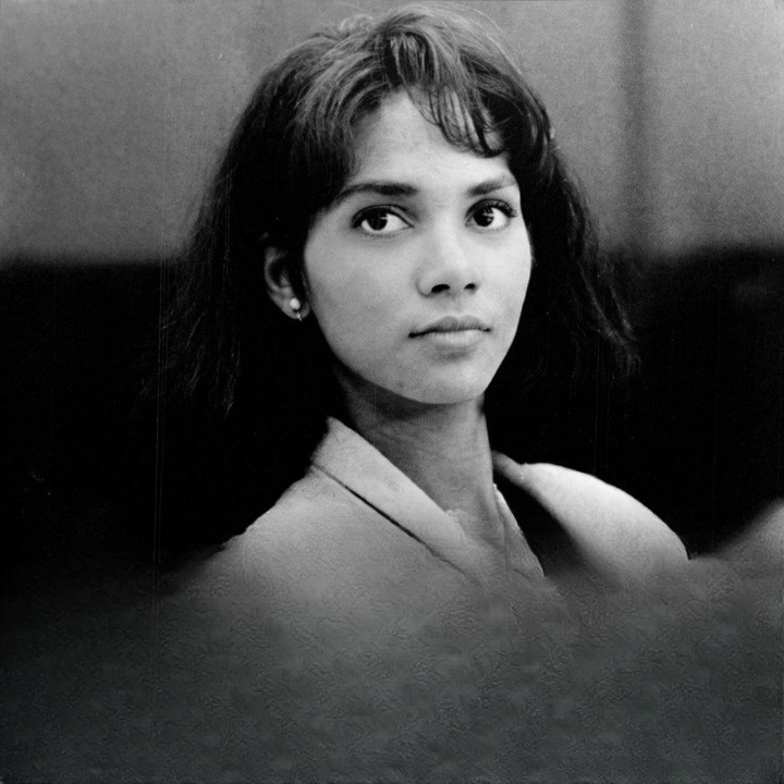 From Rejection to Oscar Glory: The Powerful Rise of Halle Berry — The First Black Woman to Win Best Actress