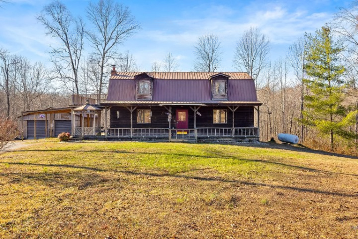 Peaceful 16-Acre Kentucky Retreat with Stocked Pond, Guest Space, and Endless Homestead Potential
