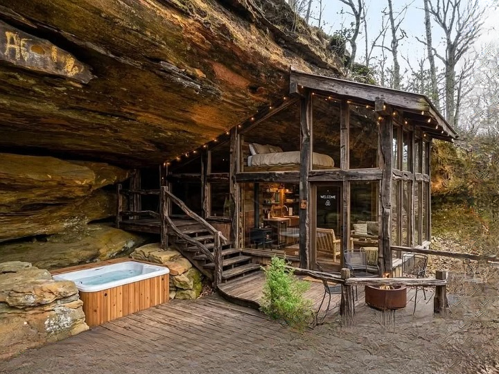 8.8 Acres of Untapped Potential Near Red River Gorge: A Rare Cave Retreat Opportunity